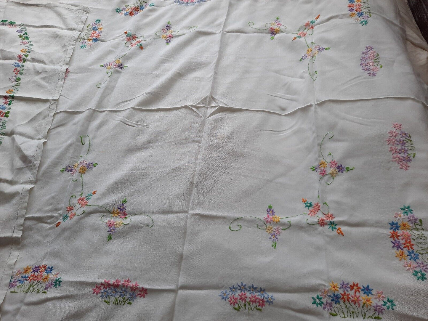 Job lot vtg embroidered retro table cloths cotton floral old x2 flower decor