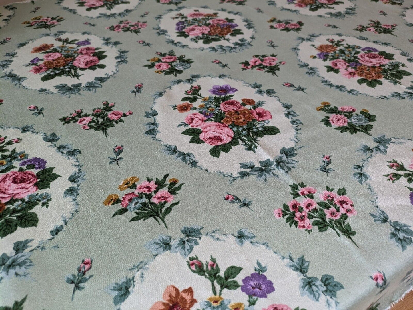 Vintage Cravendale Sonning Floral Screen Print Fabric Shabby Chic Rare 1 Meter