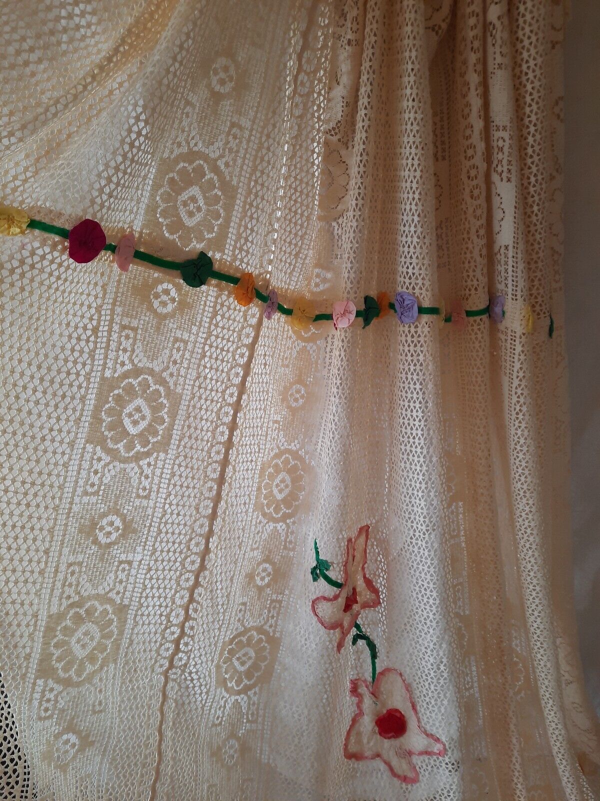 XL Vtg Crochet Embroidered Flowers Ribbon Work Lace Trim Tablecloth Boho Rare