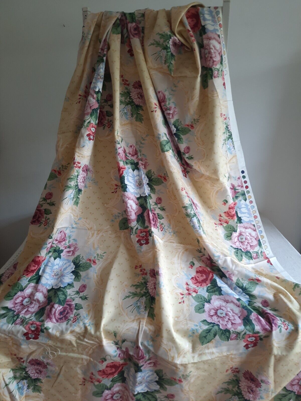 Harlequin Fabric ‘Diimes’ Roses On Lemon Yellow Cotton Base 2.99m X 1.35m Rare