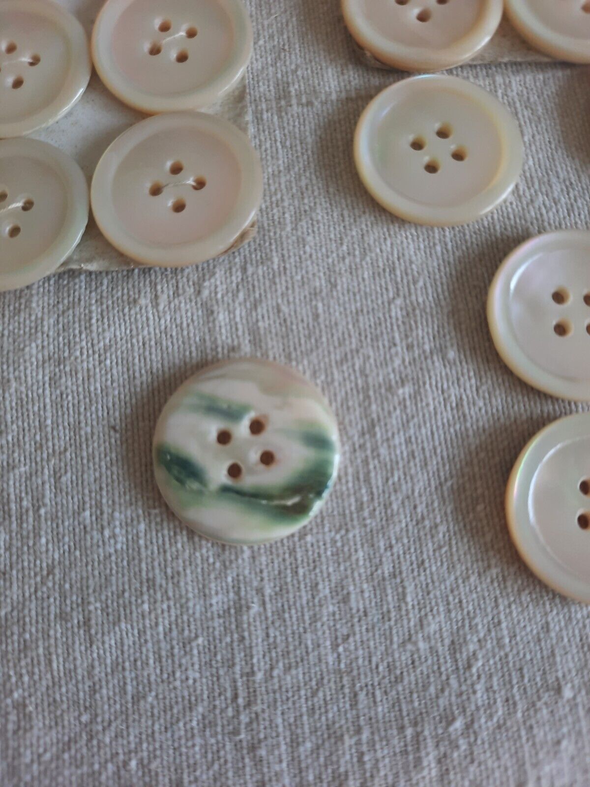 Job Lot Of 44x Vintage Mother Of Pearl White Buttons; Diameter 2.3cm 100g Rare