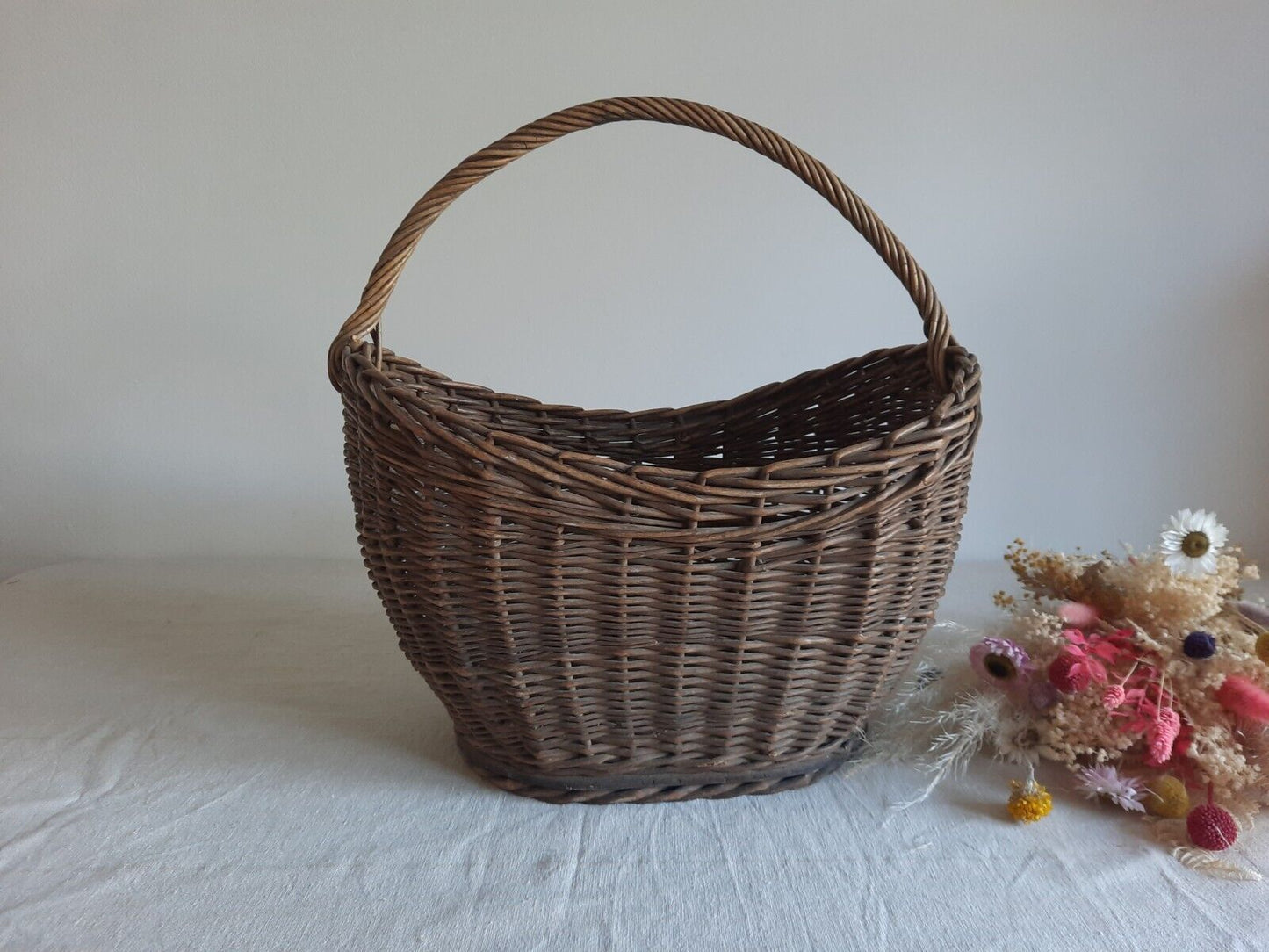 Antique Vintage Traditional Wicker Shopping Picnic Flower Basket Kitchenalia
