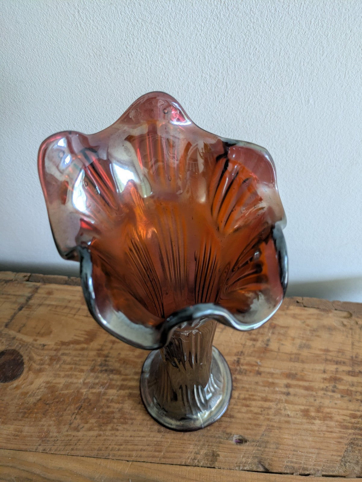Vintage FENTON 26.8cm Tall Amethyst Iridescent GLASS Frilled Rim VASE Ribbed Vgc