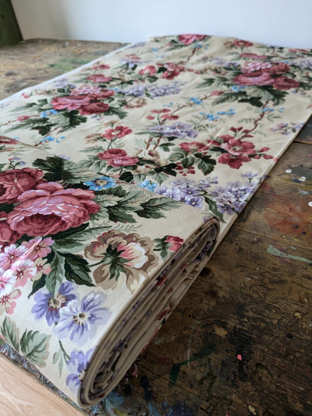 9m X 120cm Vintage Cabbage Rose Woburn an Osprey Screen Print Fabric Material