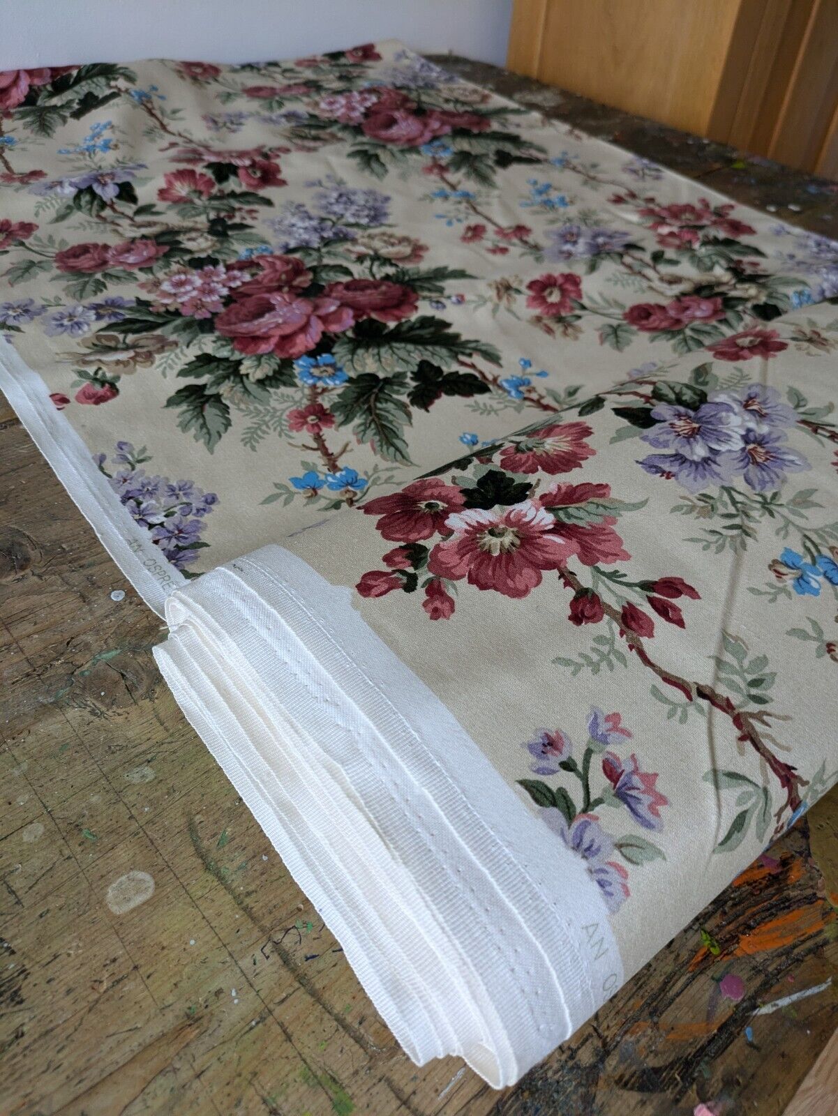 9m X 120cm Vintage Cabbage Rose Woburn an Osprey Screen Print Fabric Material
