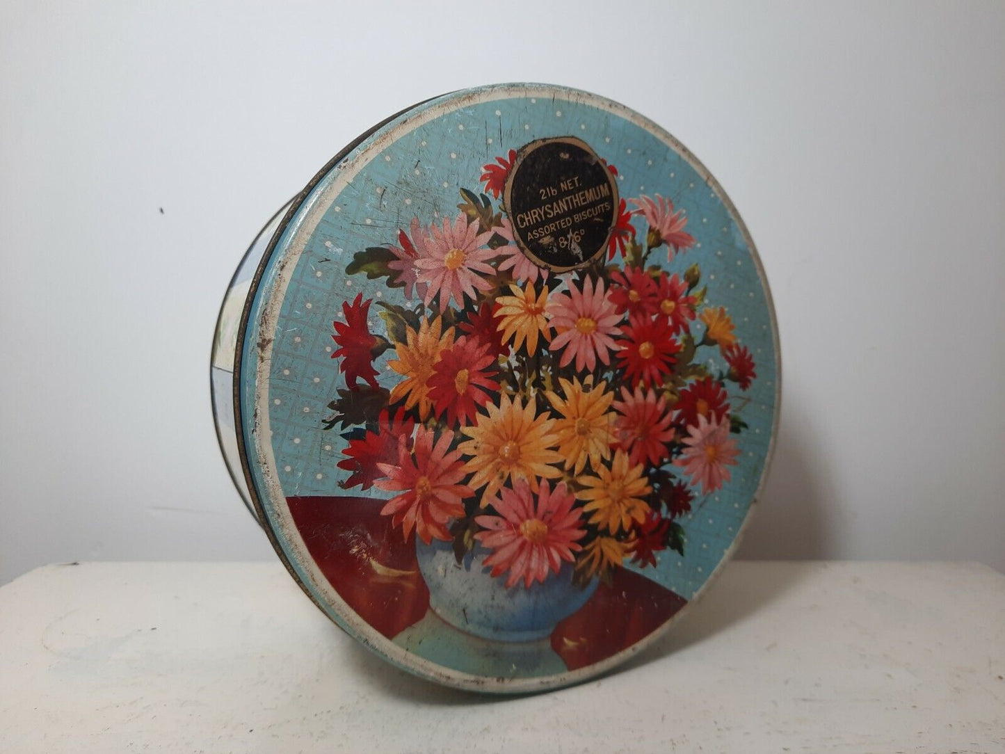 Vintage retro Tin Kitsch Chrysanthermum Storage caddy floral confectionery rare