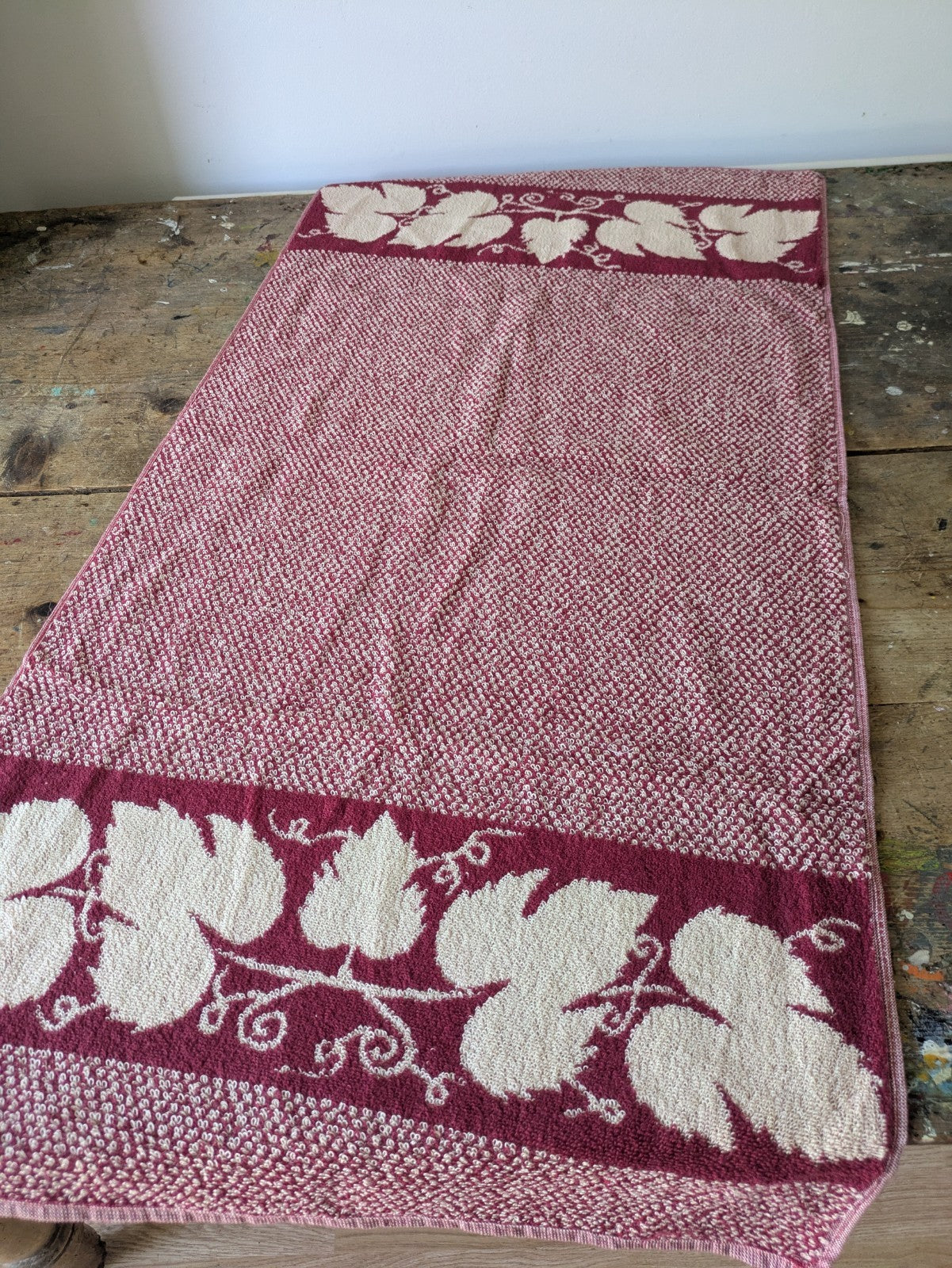 1x Vintage Towel Burgundy Zorbit Retro Bath bathroom prop Midcentury Cotton Vgc