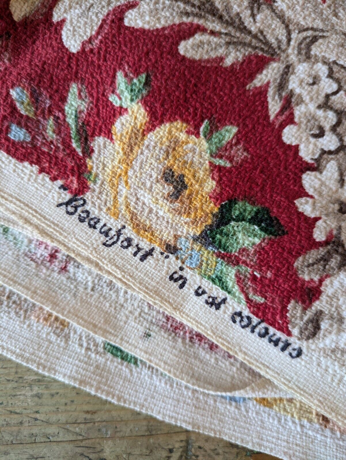 Unused vintage 50's Beaufort barkcloth fabric 116.5cm X 2.56m red Floral Rose
