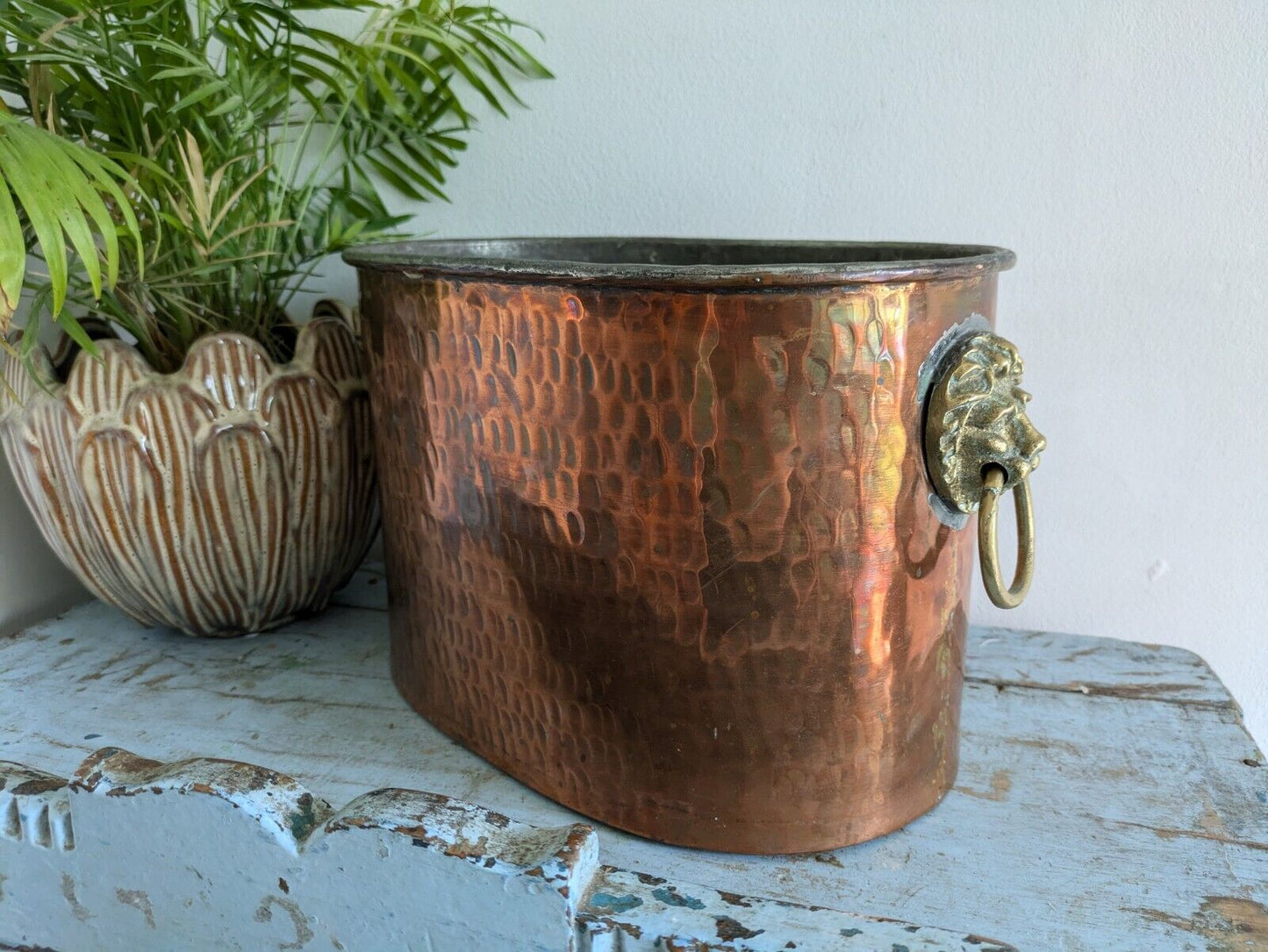 XL Antique Hammered Copper Pot Roll Edge Dovetail Seam Brass Lion Planter Bucket