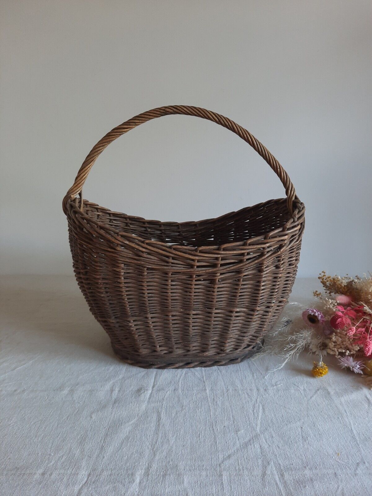 Antique Vintage Traditional Wicker Shopping Picnic Flower Basket Kitchenalia