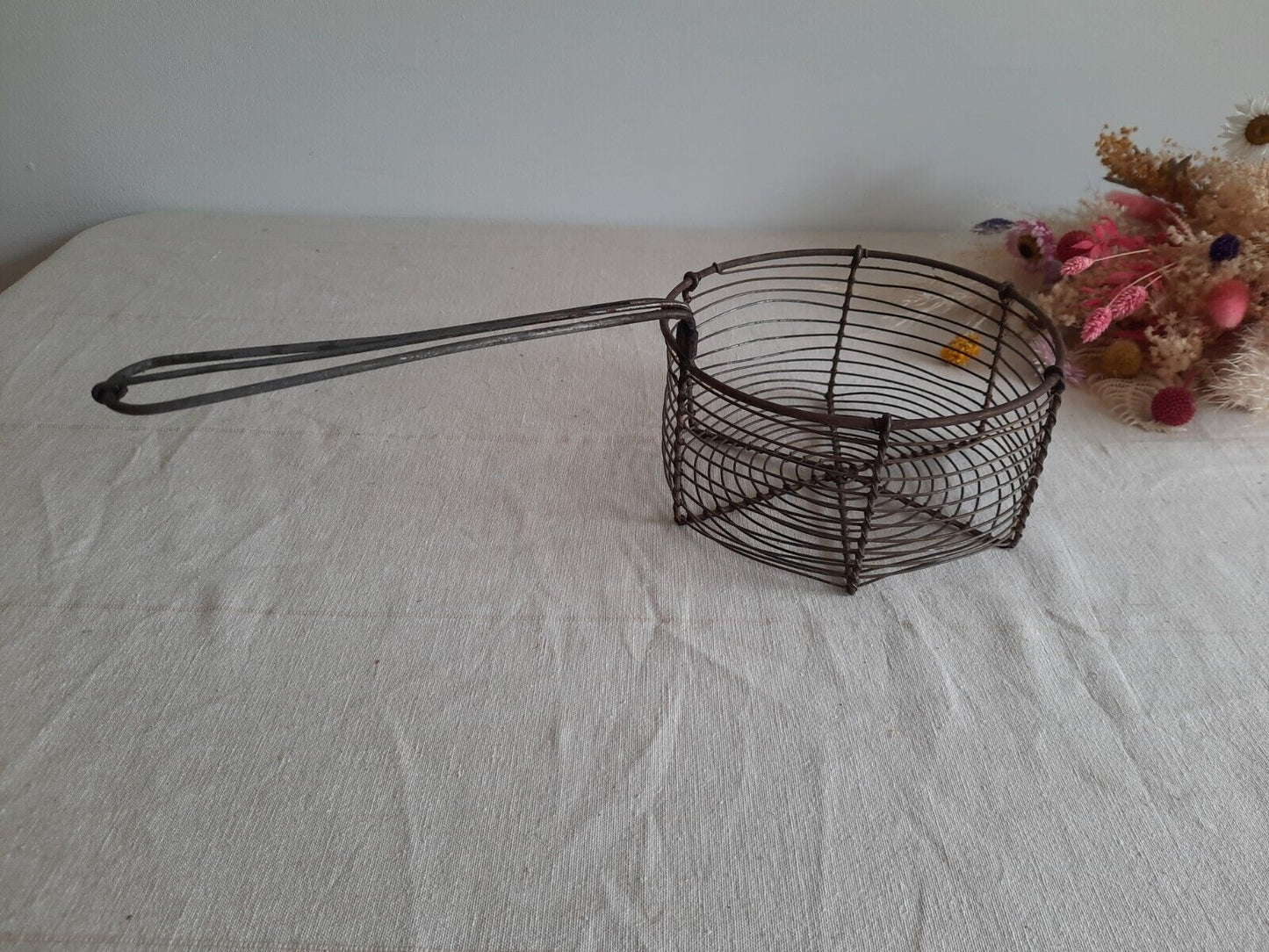 Vintage 1950s Metal Wire Fish Chip Pan Basket Fryer Kitchen Display Primitive