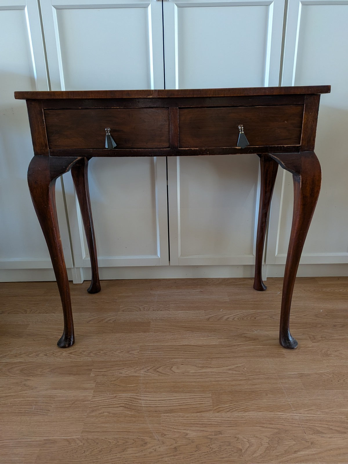 Antique Vintage Walnut Lowboy / Side Table Desk Queen Anne Cabriole Legs Veneer