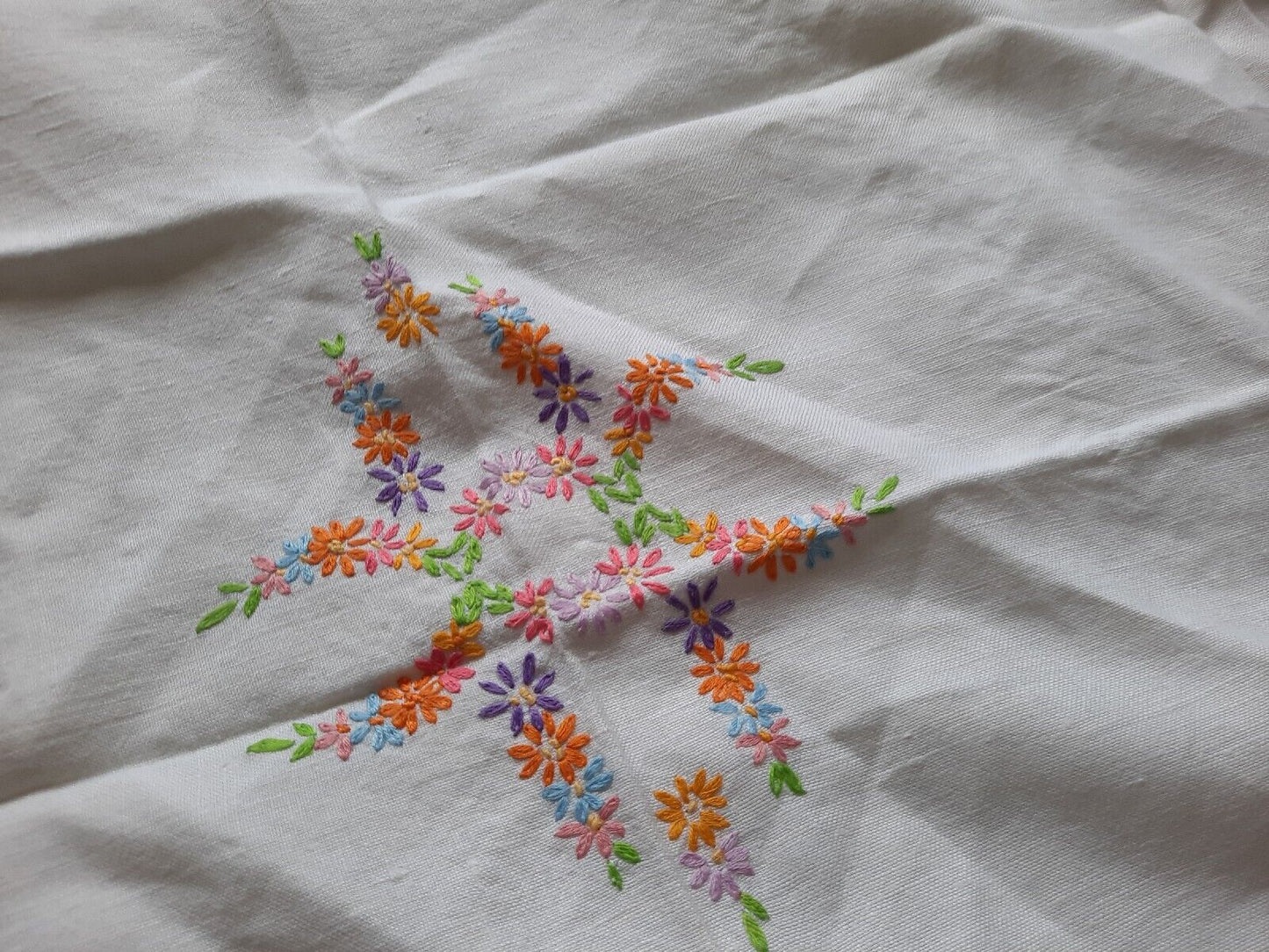 Job lot vtg embroidered retro table cloths cotton floral old x2 flower decor