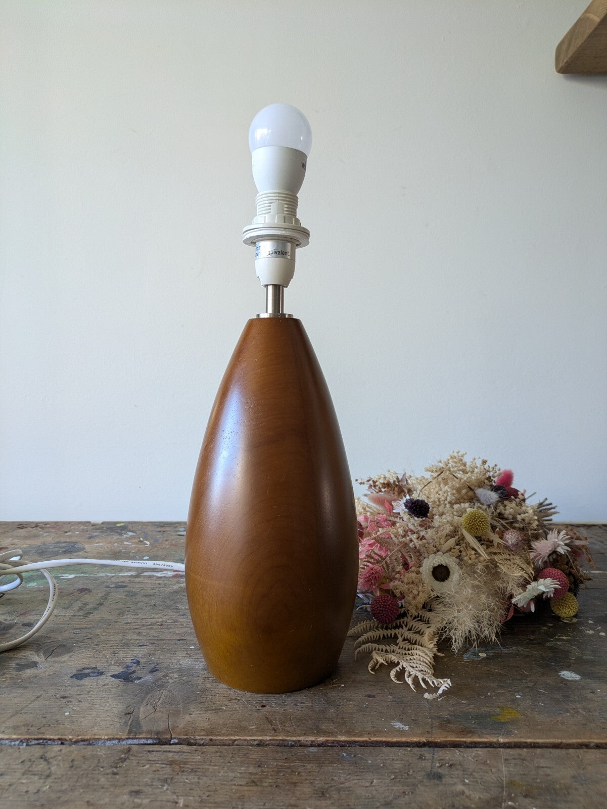 VTG Retro 50s/60s turned torpedo shape wooden table lamp mid 20th C. modern Wood
