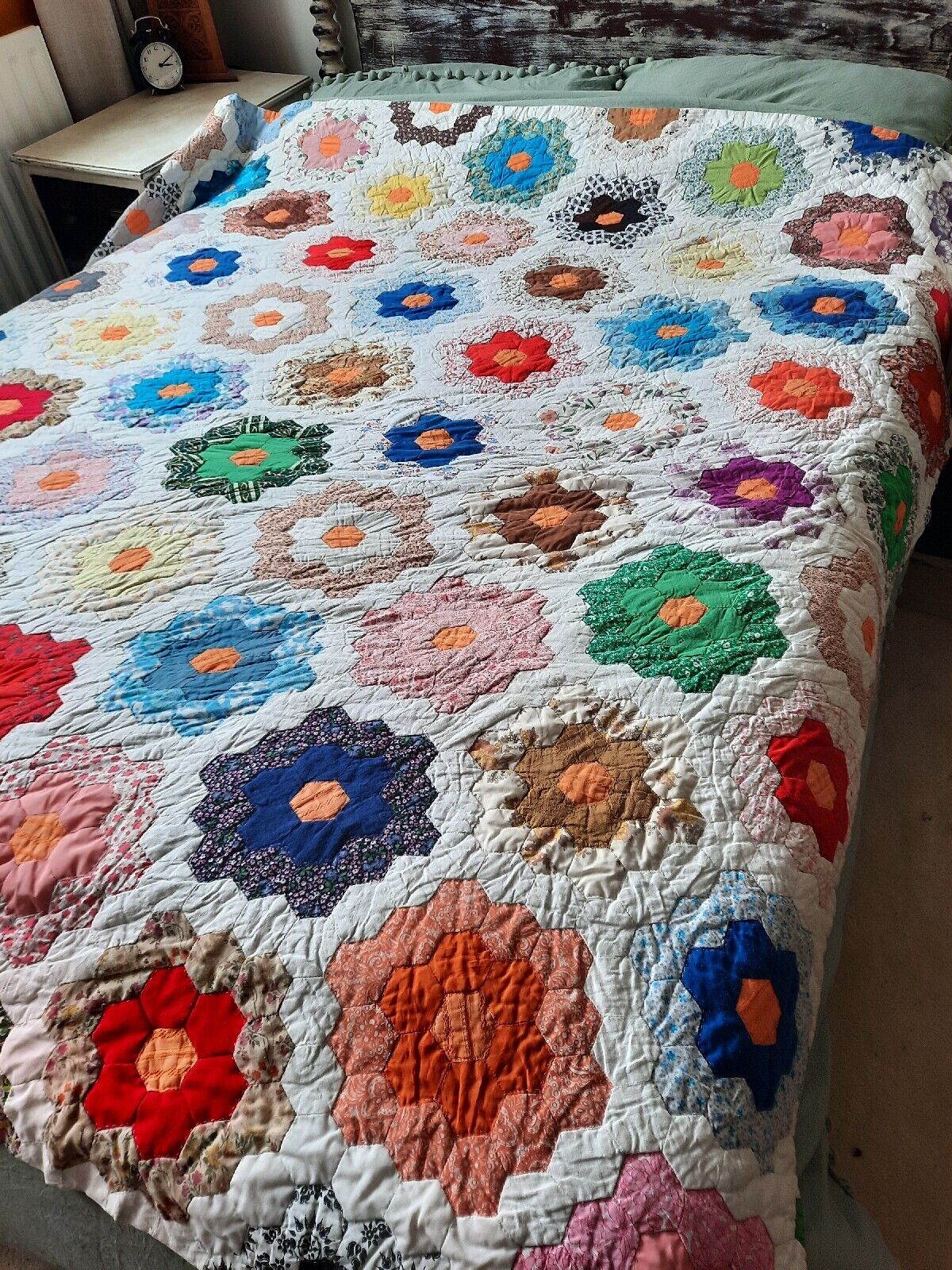 Vintage handmade 50p Patchwork blanket bed Throw Grandma's Sofa hexagon Double!!
