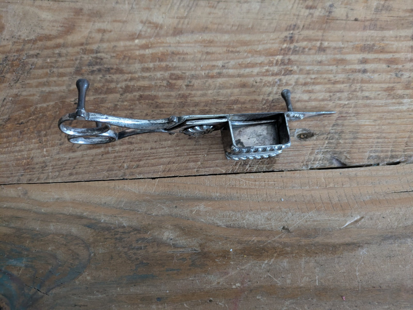 Silver Plate Vintage Victorian Antique Pair Candlesnuffers Wick Cutter Scissor