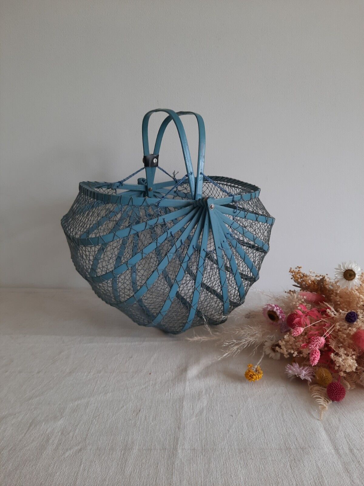 Vintage French Folding Bentwood Fishnet Basket Retro Handbag Blue 1950s Rare Old