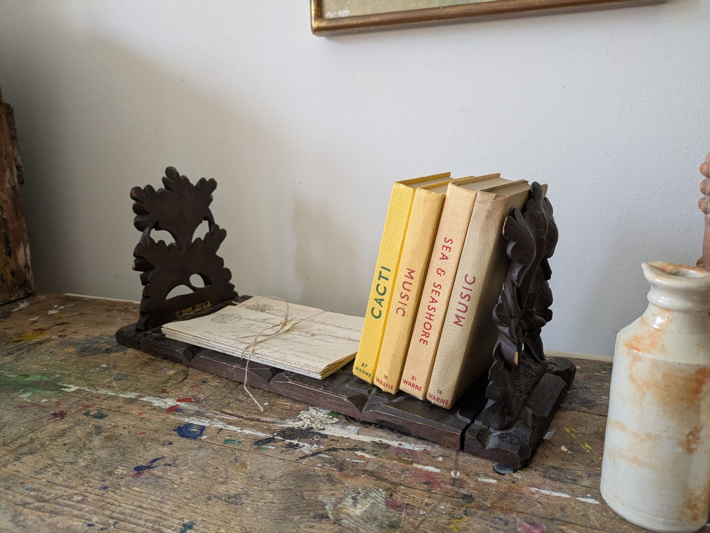 ANTIQUE VTG RARE SWISS BLACK FOREST CARVED WOOD FOLDABLE SLIDING BOOK STAND RACK
