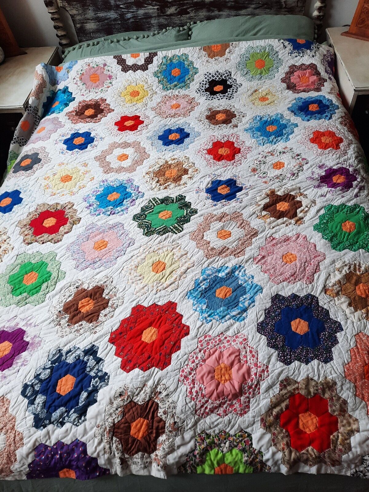 Vintage handmade 50p Patchwork blanket bed Throw Grandma's Sofa hexagon Double!!