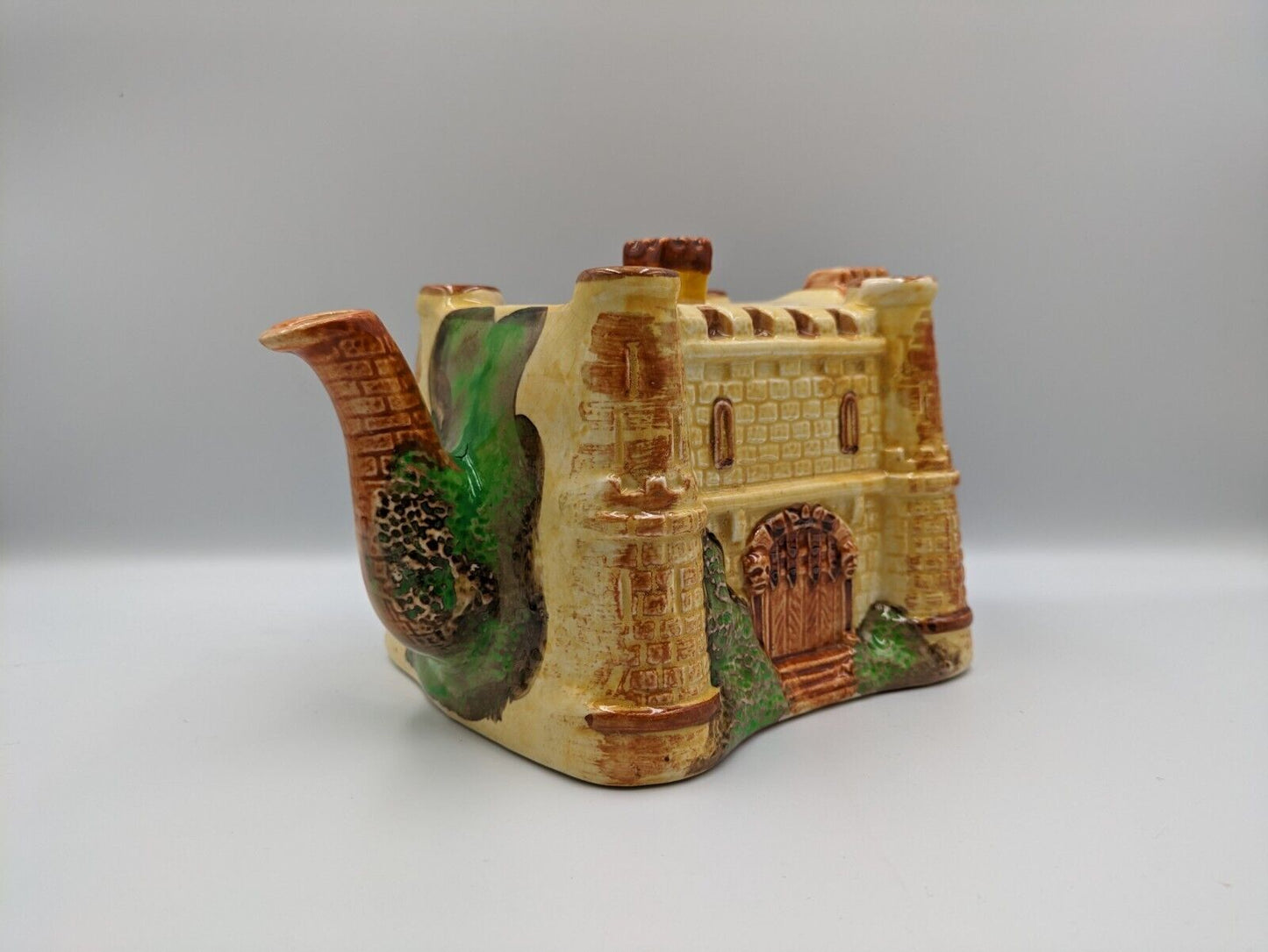 Vintage 1930s Wadeheath Old English Castle Teapot Wade Heath VGC Rare Tea Pot