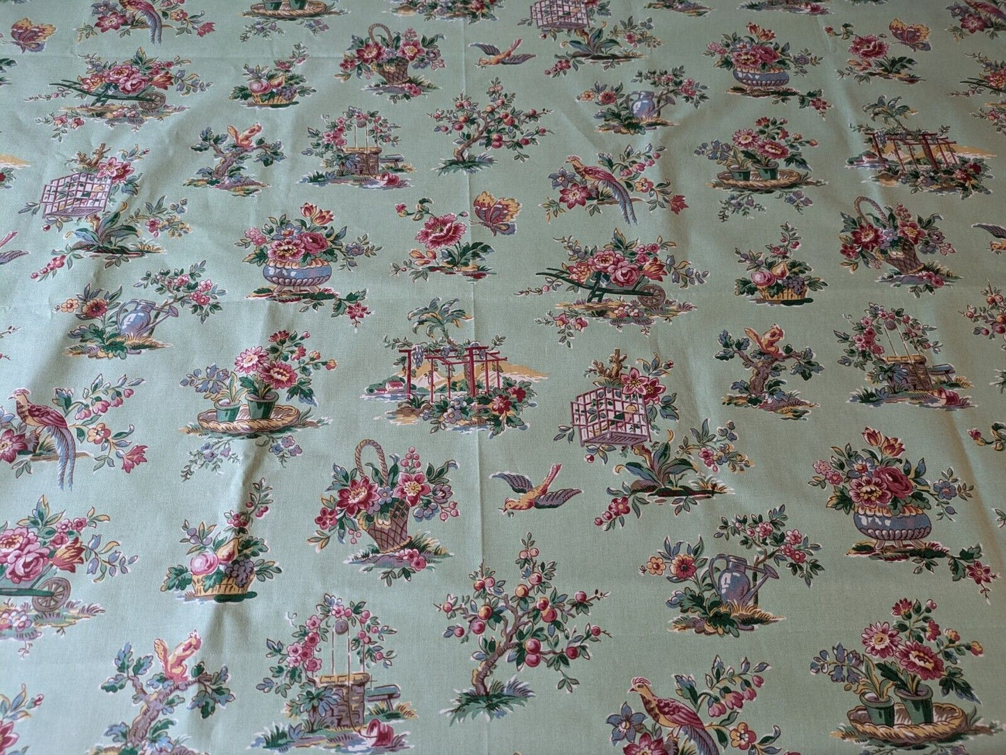 Vintage 1993 Warner Glazed Cotton Interior Cotton Floral Print Fabric Garden New