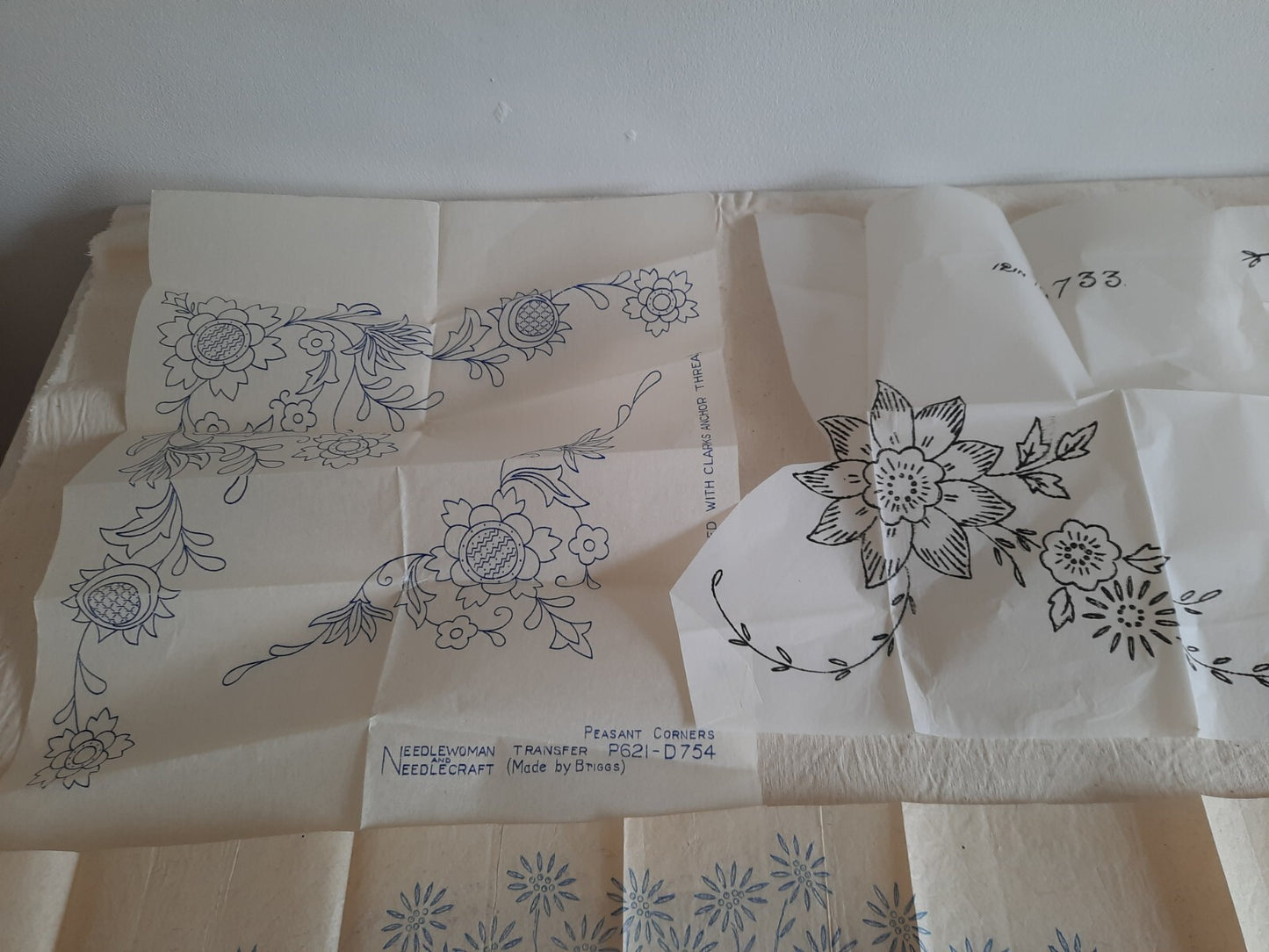 Embroidery Cross Stitch Transfer Patterns Needlecraft Lot Bndle Antique Vtg 30s