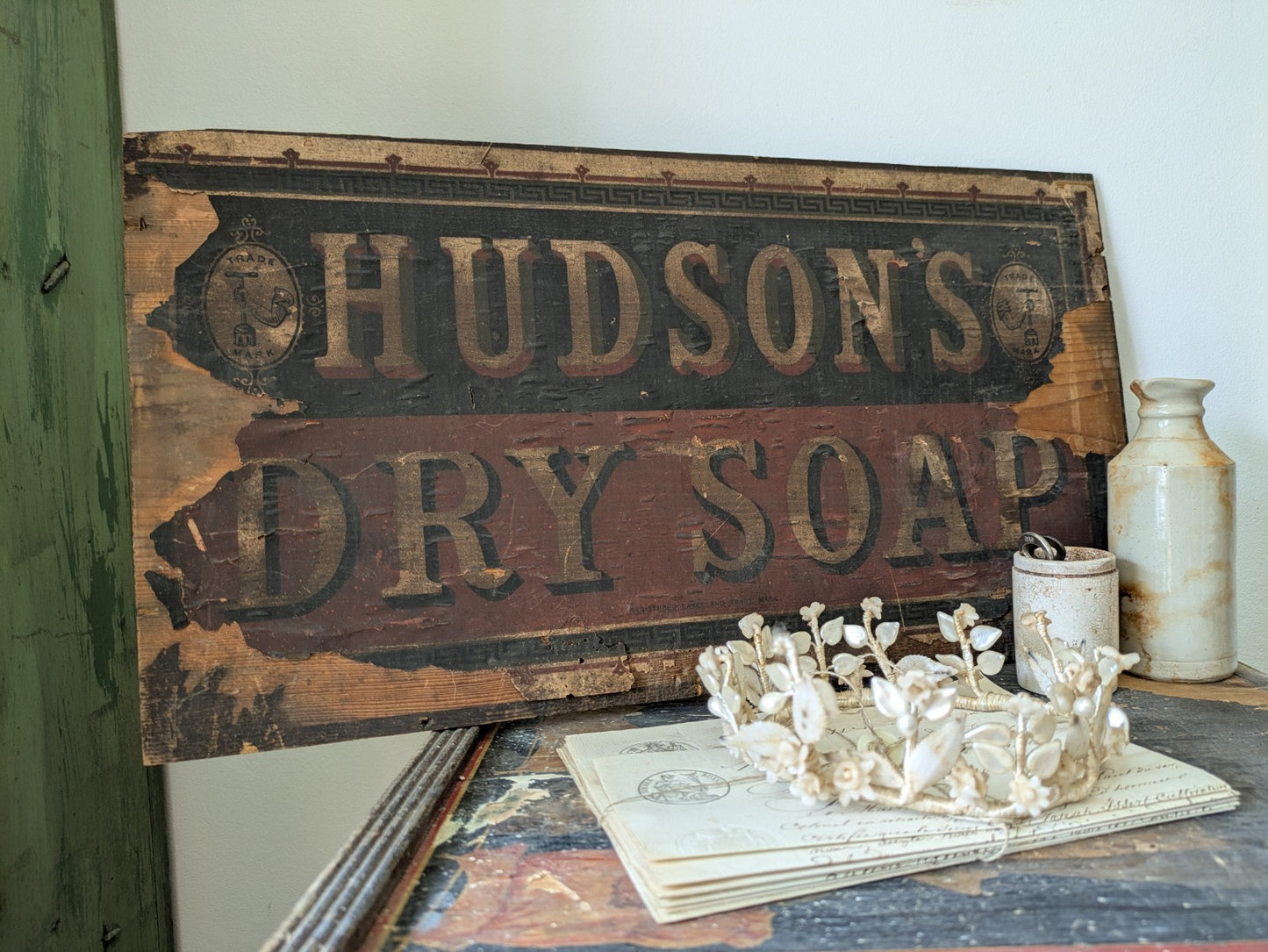 ANTIQUE ORIGINAL HUDSON'S DRY SOAP BOX LID SIGN PICTURE PLAQUE ADVERTISING WOOD