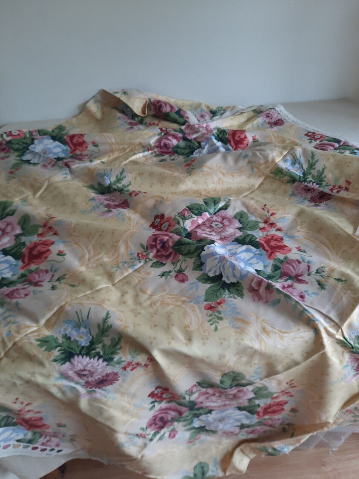 Harlequin Fabric ‘Diimes’ Roses On Lemon Yellow Cotton Base 2.99m X 1.35m Rare