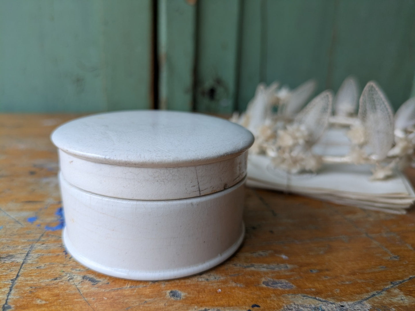 Antique Victorian Ironstone Chemist Apothecary Pot With Lid Plain White Vintage,