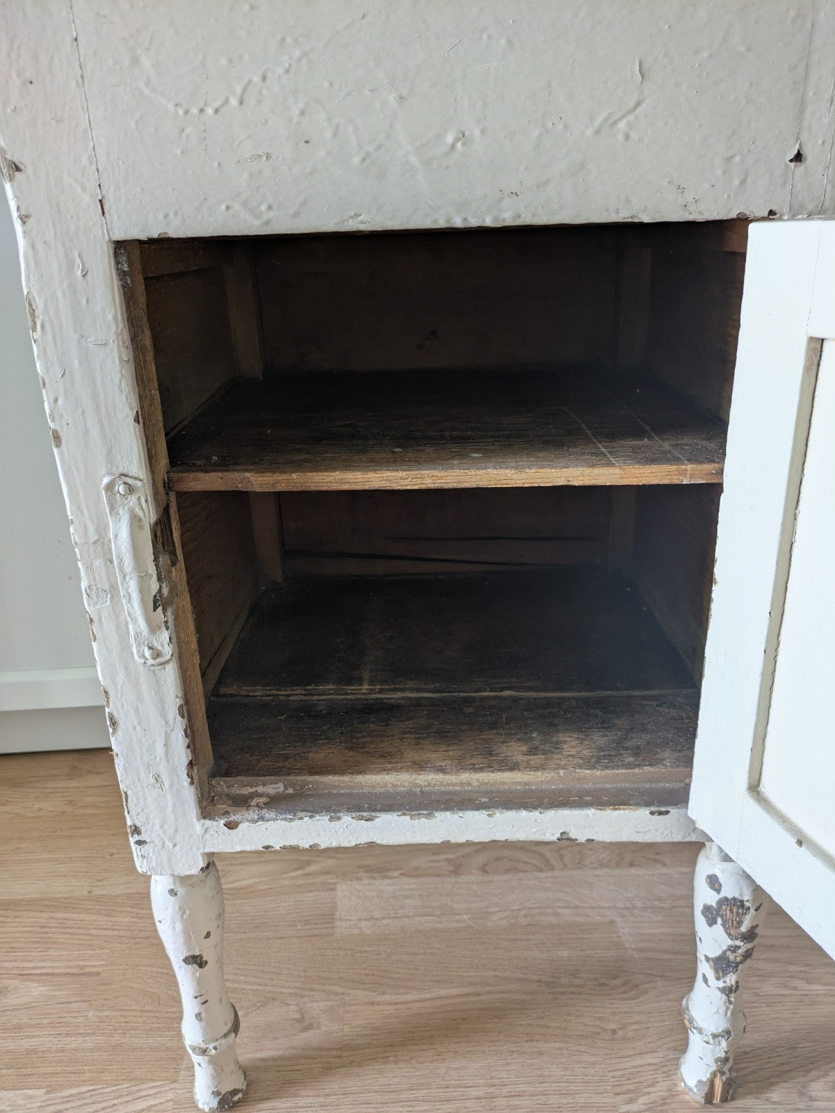 Vintage painted Chippy Bedside Vanity cabinet with Rail White Cupboard Table Old