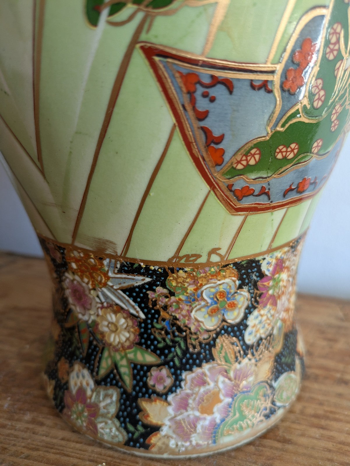 VINTAGE RARE ZHONGGUO ZHI ZAO HAND PAINTED CHINESE VASE 44.5cm TALL