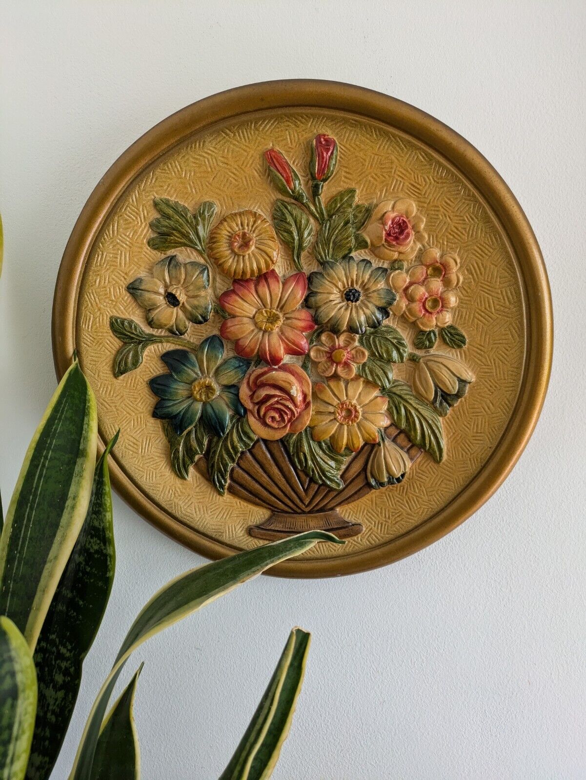 VTG 30s 35cm Gold Floral Hand Painted Chalkware Plaque 3D Plate Roses Bouquet