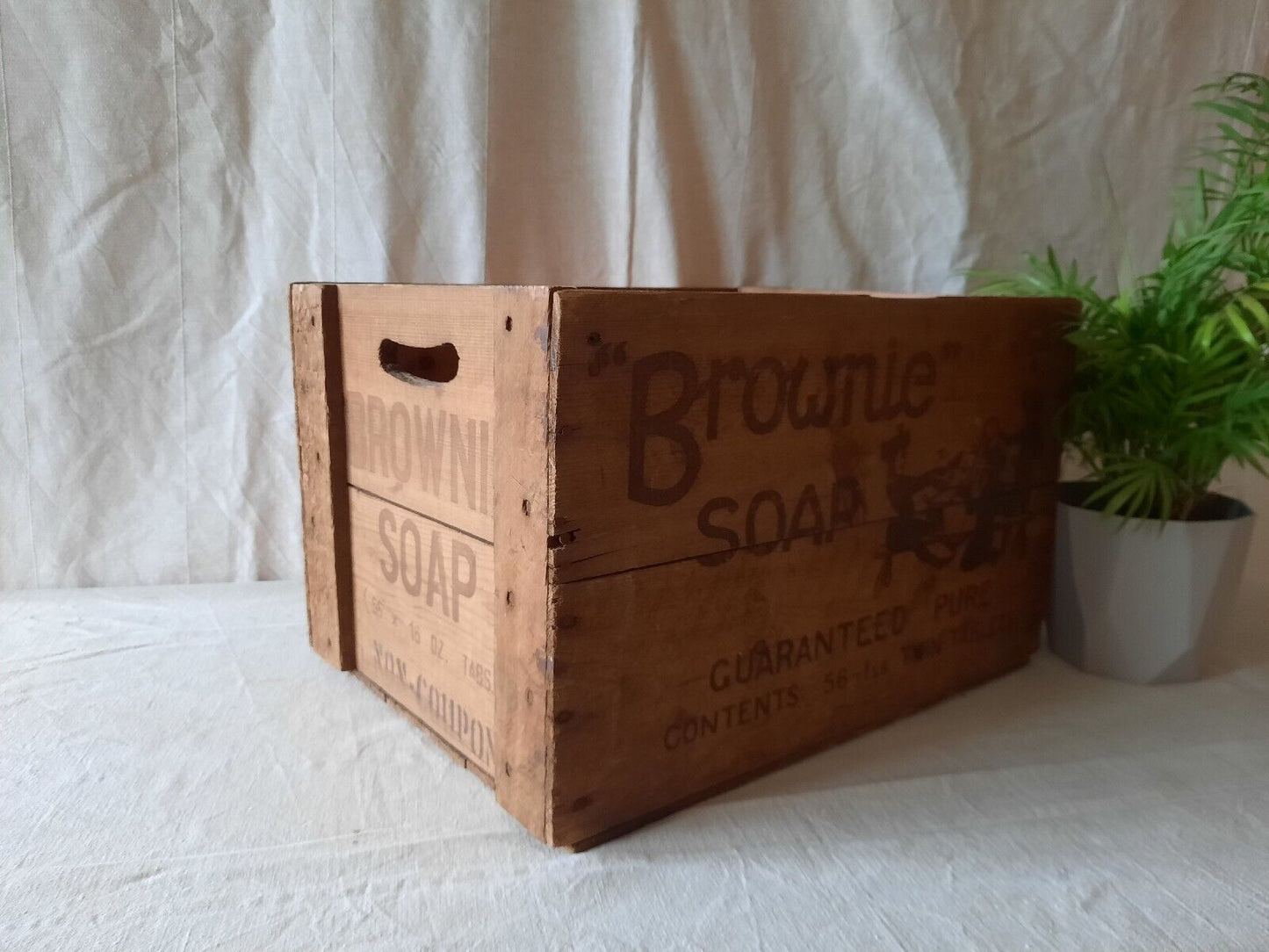 RARE BROWNIE SOAP ANTIQUE BOX ADVERT CRATE INK LABEL VINTAGE HANDLES Wooden Prop