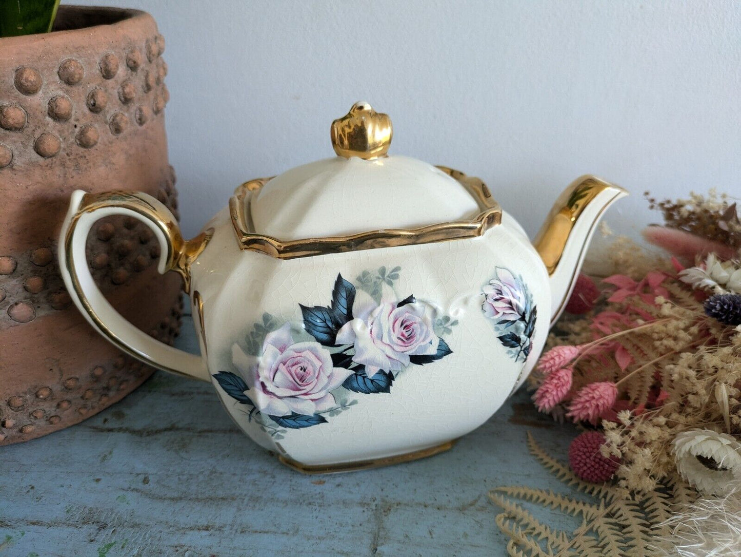 Sadler Cube Tea Pot Rose Floral Gilt Gold Prop TV Kitchen Shabby Chic Sasana Vgc