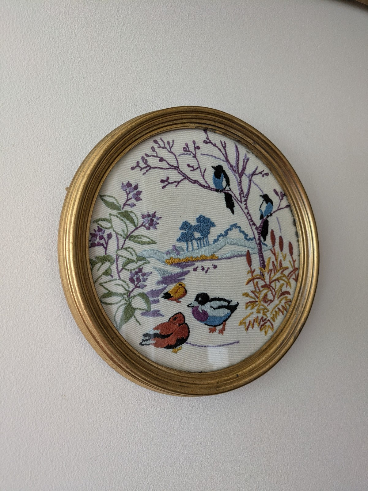 Vintage Ducks Birds Embroidery Needle Stitch Glass Gold Tone Round Framed Vgc