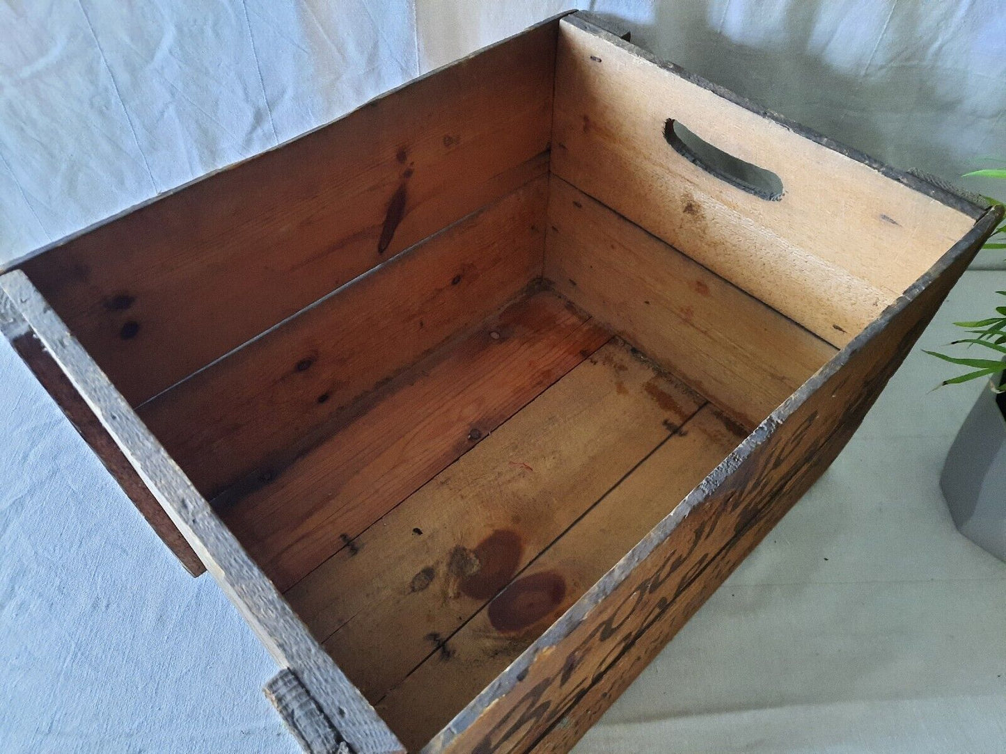 RARE BROWNIE SOAP ANTIQUE BOX ADVERT CRATE INK LABEL VINTAGE HANDLES Wooden Prop