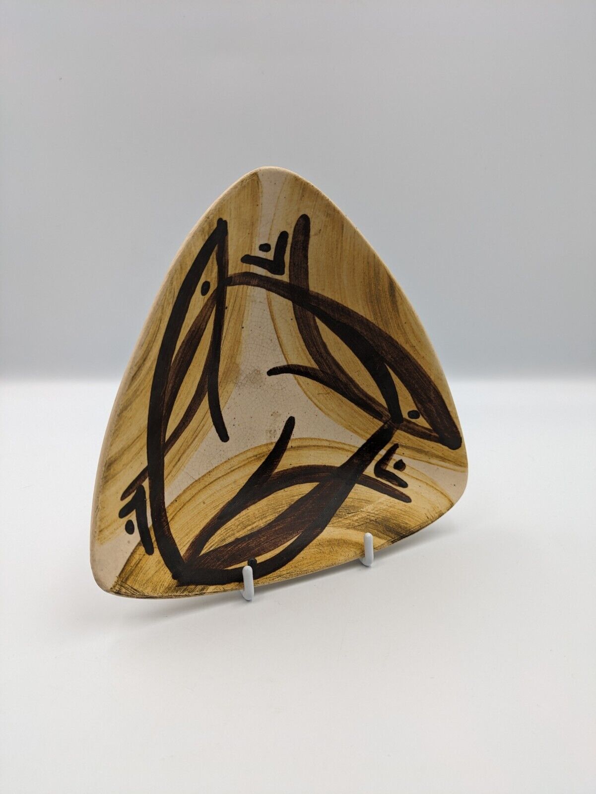 Vtg Glazed Triangular Dish by Dennis Lucas c.1960s Hastings Pottery Fish Studio