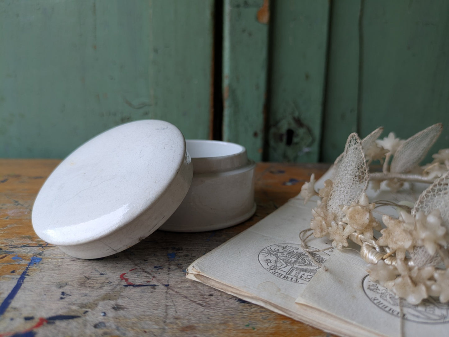 Antique Victorian Ironstone Chemist Apothecary Pot With Lid Plain White Vintage,