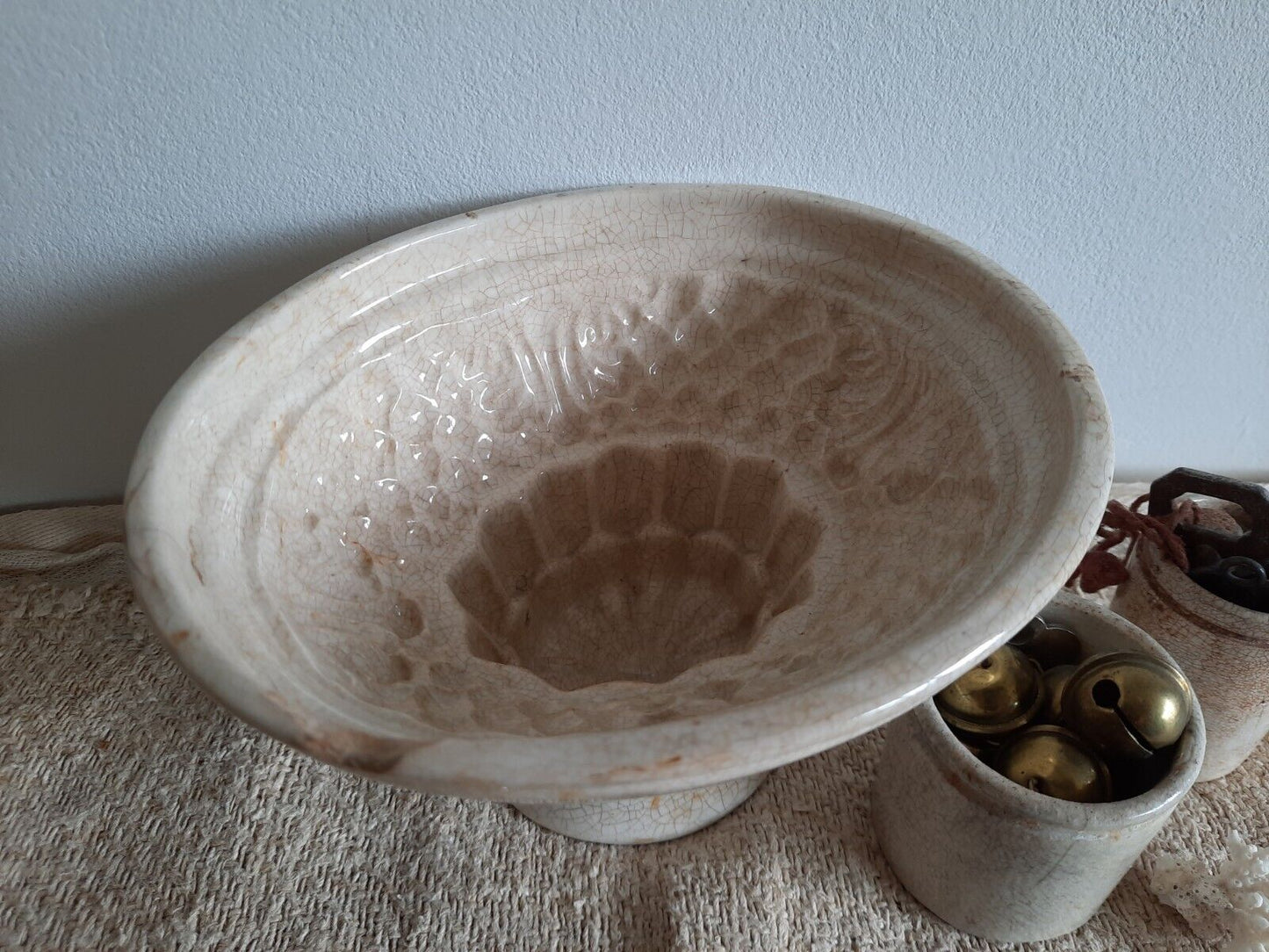 1 Victorian Jelly Mould bowl Shape crackle glaze antique vintage stoneware large
