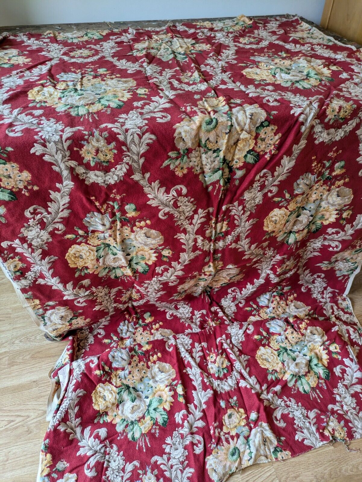 Unused vintage 50's Beaufort barkcloth fabric 116.5cm X 2.56m red Floral Rose