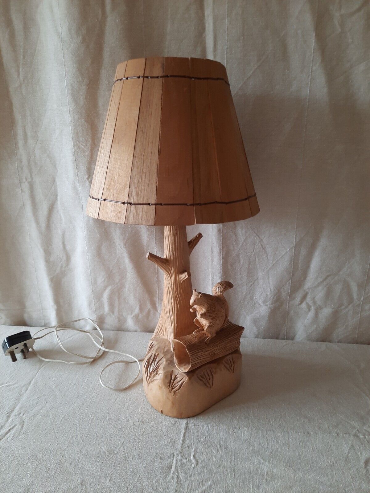 Vintage Folk Art R Lond Carved Wood Lamp MCM Kitsch Retro mid century working