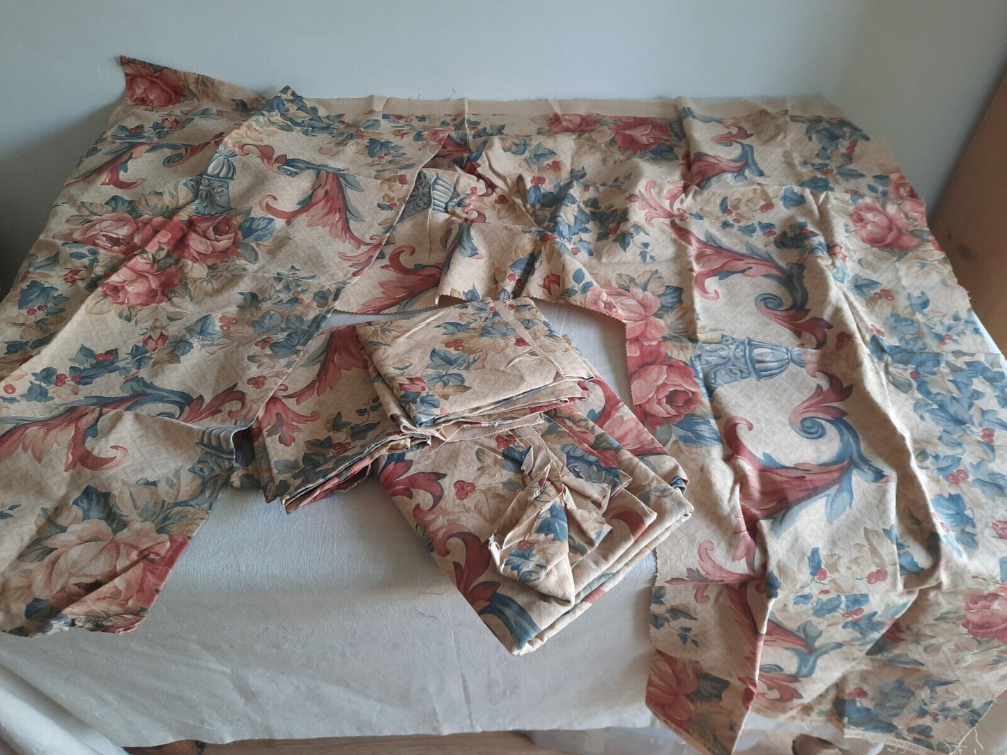 Rare Palais Royal jason d'souza verona material linen cotton Job Lot Fabric Rose