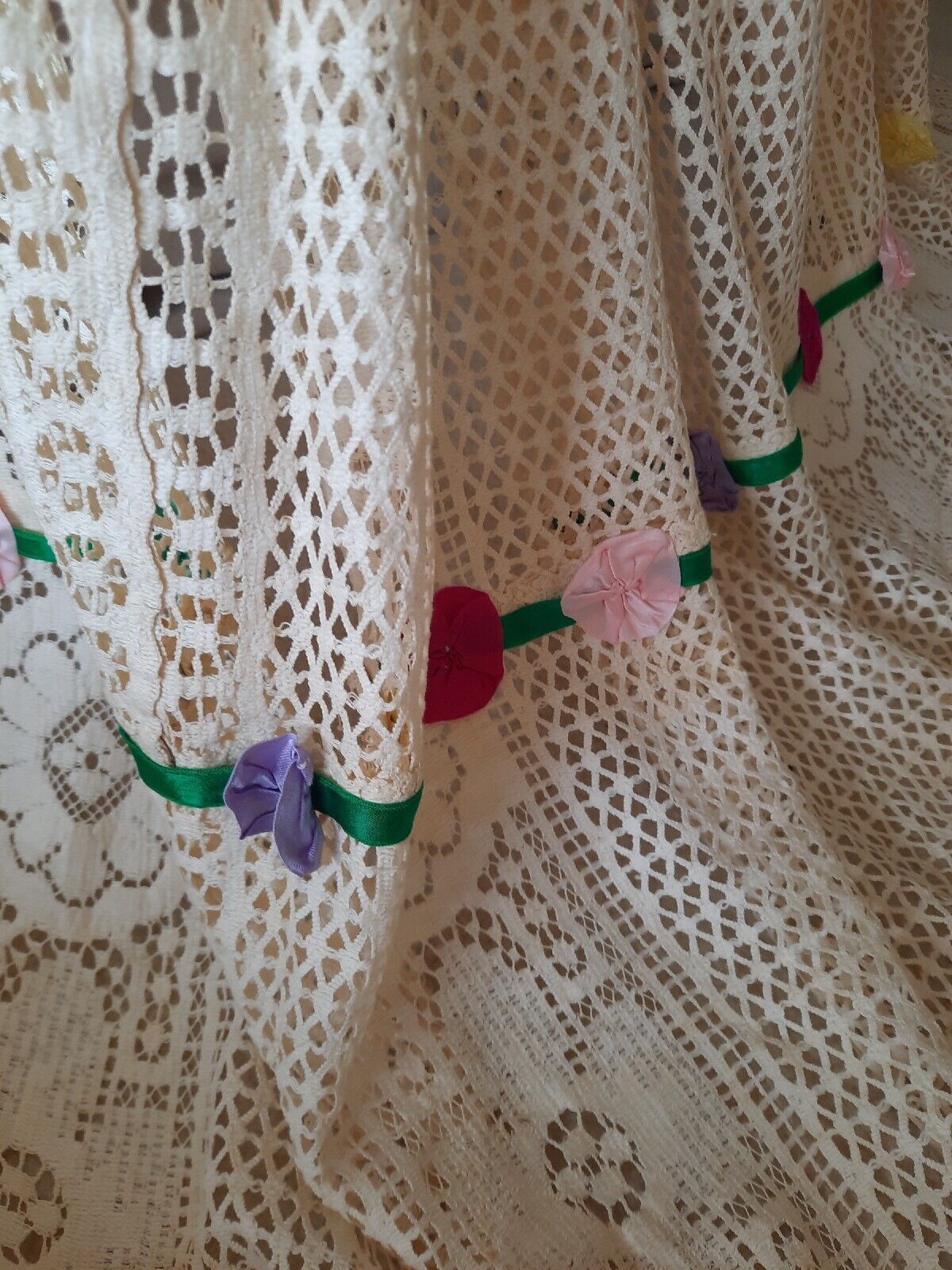 XL Vtg Crochet Embroidered Flowers Ribbon Work Lace Trim Tablecloth Boho Rare