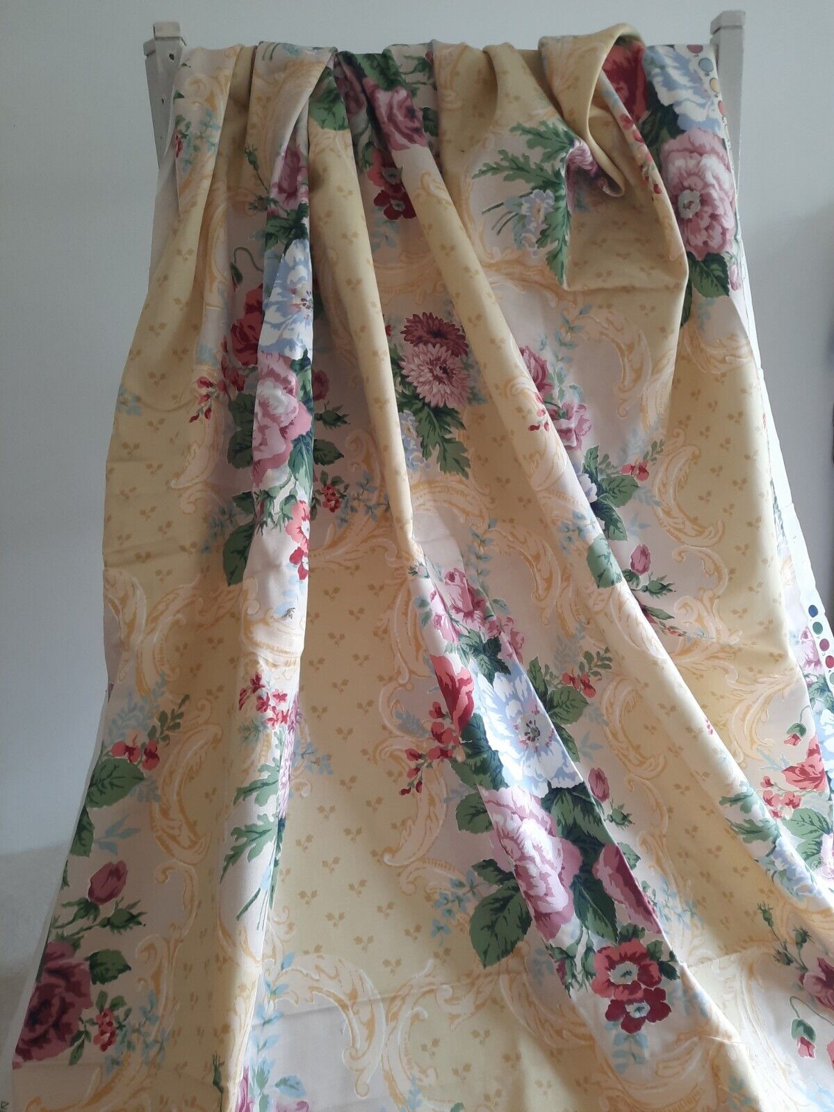 Harlequin Fabric ‘Diimes’ Roses On Lemon Yellow Cotton Base 2.99m X 1.35m Rare