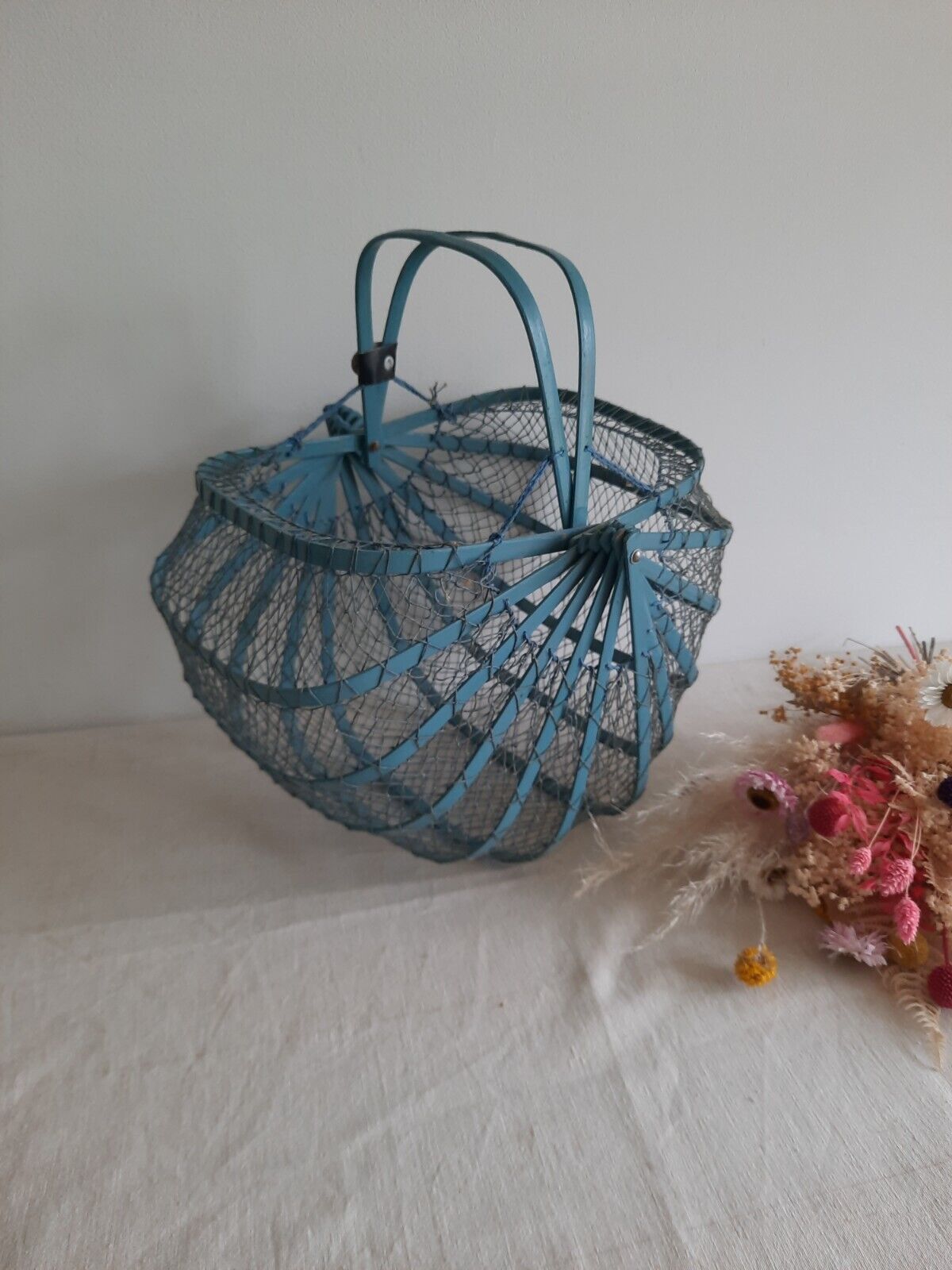 Vintage French Folding Bentwood Fishnet Basket Retro Handbag Blue 1950s Rare Old