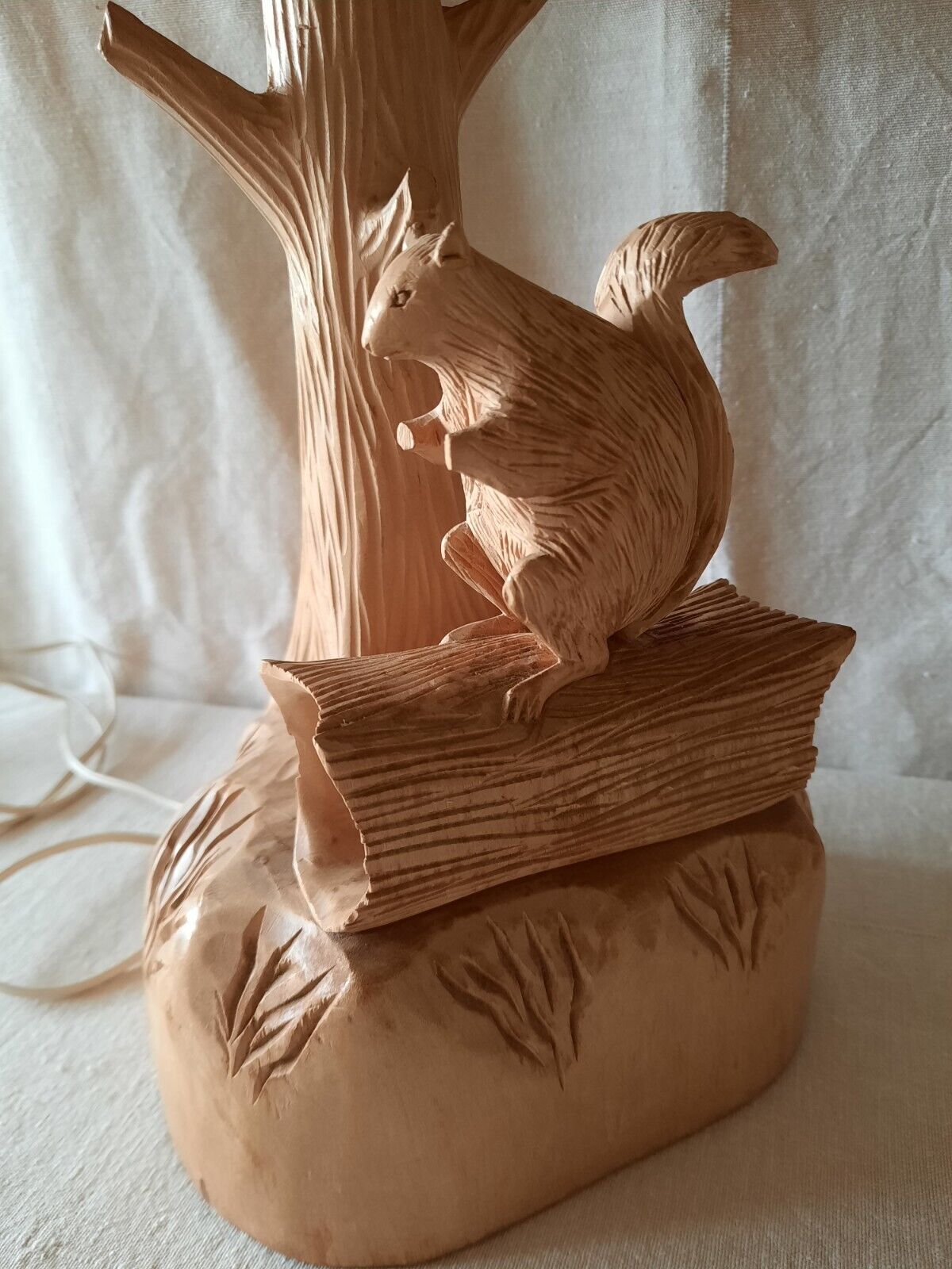 Vintage Folk Art R Lond Carved Wood Lamp MCM Kitsch Retro mid century working
