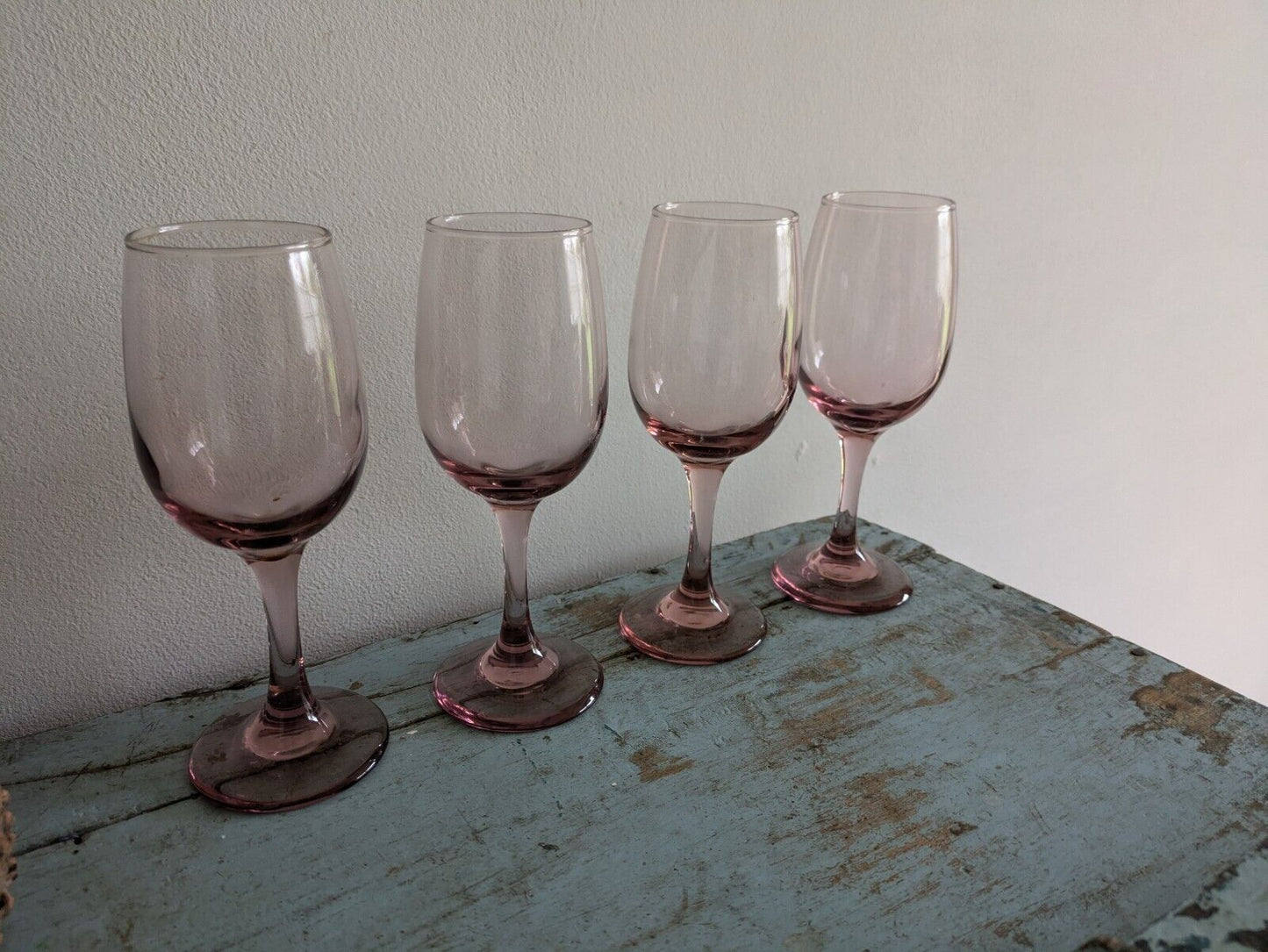 Libbey Premiere Pink Set of 4 Water Goblets Stemmed Tulip Wine Glasses Pretty Vg