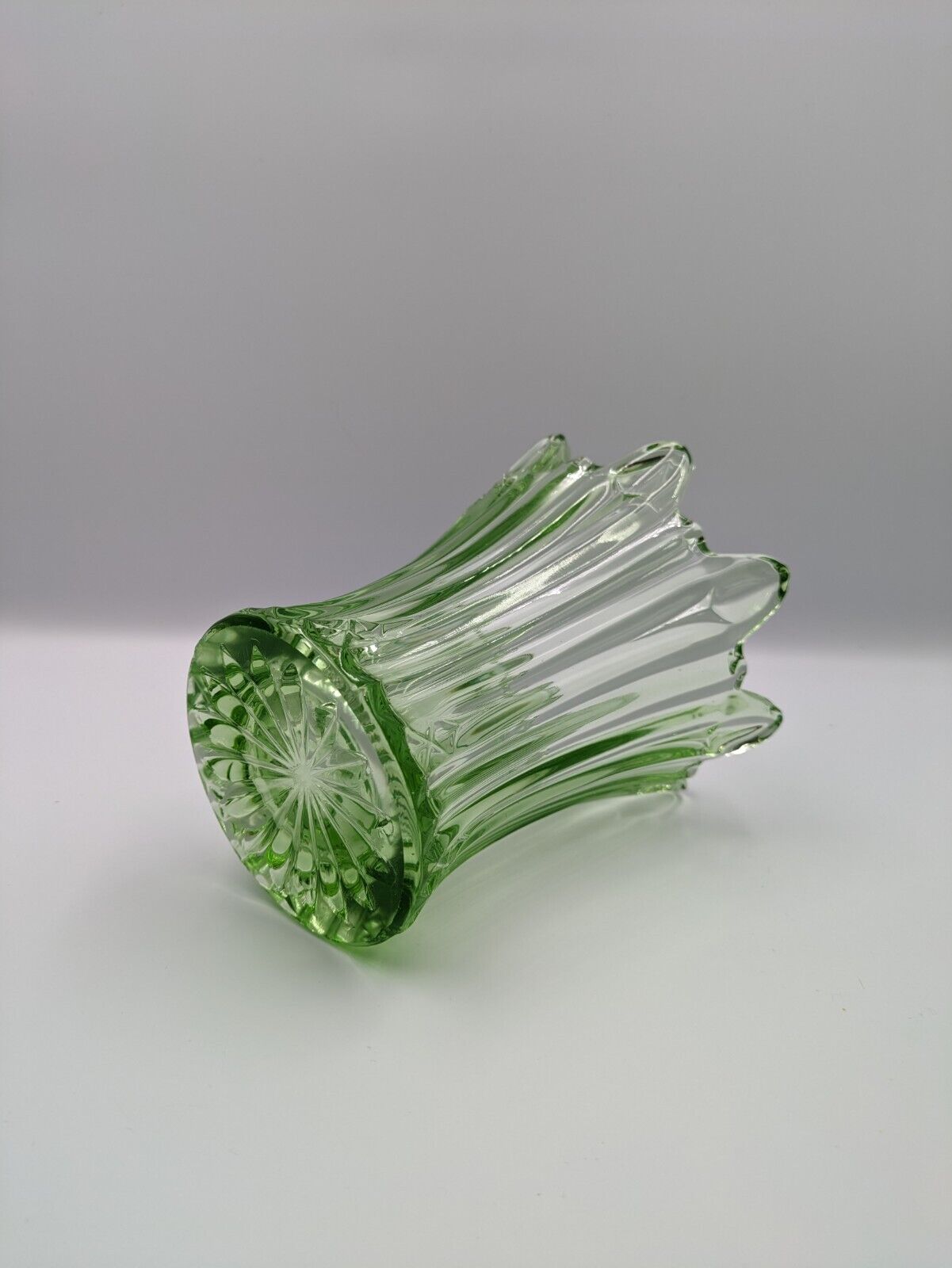 Large Art Deco Sowerby Green Glass Splash Vase 1930s Mint Condition Flowers Prop