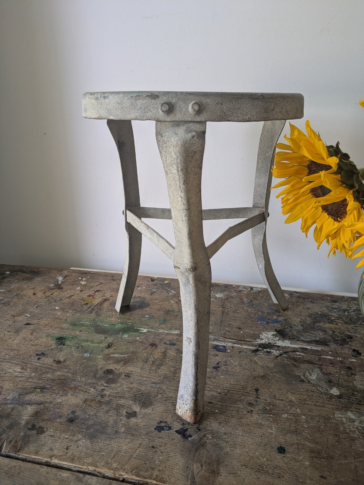 Vintage Galvanised Three Legged Milking Stool Chair Dairy Stool Seat Barn Prop