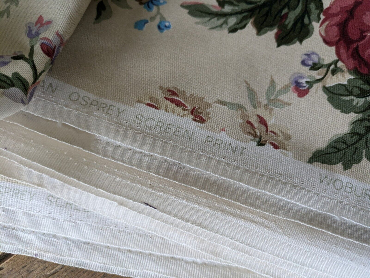 9m X 120cm Vintage Cabbage Rose Woburn an Osprey Screen Print Fabric Material